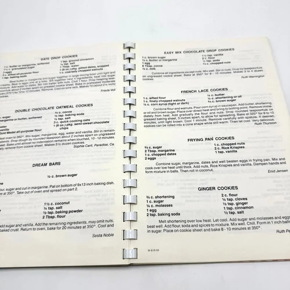 Redwood City California Messiah Lutheran Church Cookbook Recipes Vintage 1980s